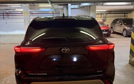 Toyota Highlander, 2025 год, 6 000 000 рублей, 4 фотография