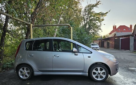Mitsubishi Colt VI рестайлинг, 2003 год, 370 000 рублей, 2 фотография
