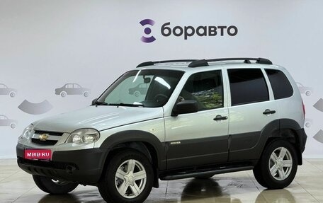 Chevrolet Niva I рестайлинг, 2018 год, 819 000 рублей, 1 фотография