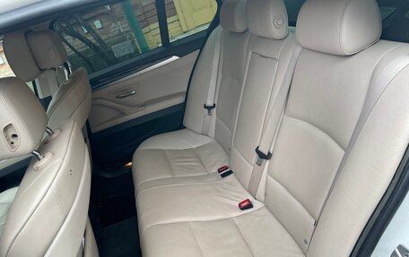 BMW 5 серия, 2010 год, 1 650 000 рублей, 8 фотография