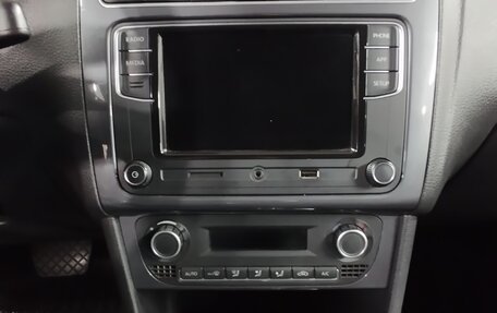 Volkswagen Polo VI (EU Market), 2019 год, 1 349 890 рублей, 22 фотография