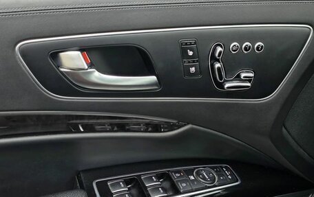 KIA Quoris I, 2017 год, 2 060 000 рублей, 20 фотография