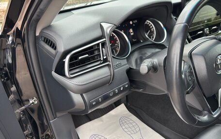 Toyota Camry, 2021 год, 3 250 000 рублей, 19 фотография