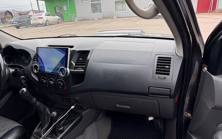 Toyota Hilux VII, 2013 год, 2 300 000 рублей, 12 фотография