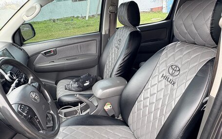 Toyota Hilux VII, 2013 год, 2 300 000 рублей, 15 фотография