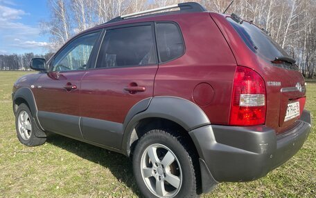 Hyundai Tucson III, 2005 год, 590 000 рублей, 3 фотография