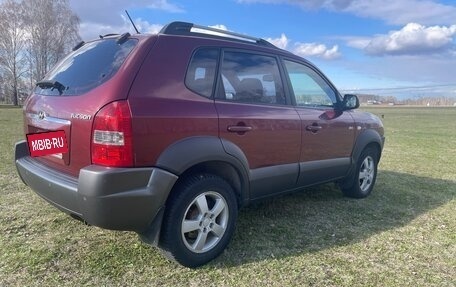 Hyundai Tucson III, 2005 год, 590 000 рублей, 2 фотография