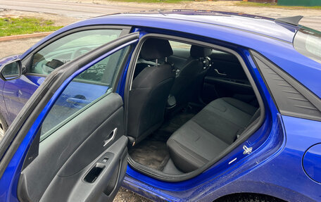 Hyundai Elantra, 2022 год, 1 800 000 рублей, 6 фотография