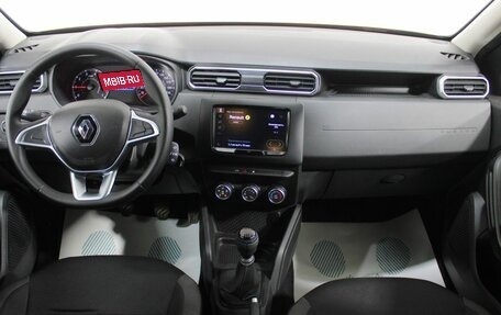 Renault Duster, 2022 год, 2 000 000 рублей, 14 фотография