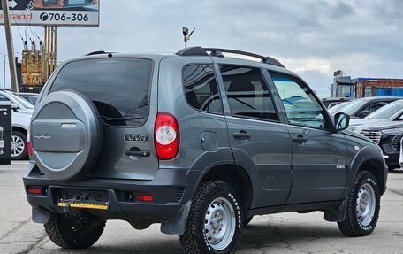 Chevrolet Niva I рестайлинг, 2018 год, 670 000 рублей, 5 фотография