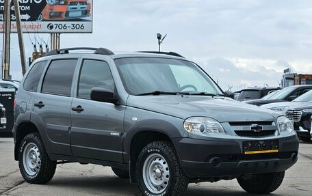 Chevrolet Niva I рестайлинг, 2018 год, 670 000 рублей, 3 фотография