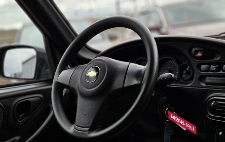 Chevrolet Niva I рестайлинг, 2018 год, 670 000 рублей, 10 фотография
