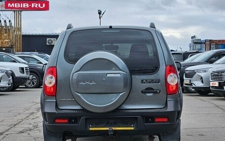 Chevrolet Niva I рестайлинг, 2018 год, 670 000 рублей, 6 фотография