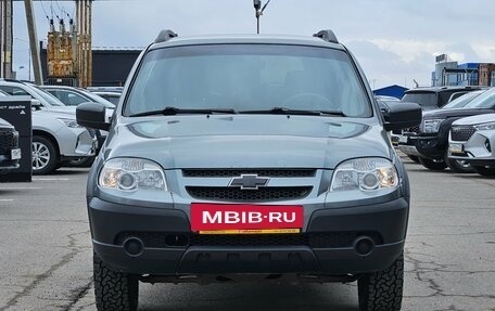 Chevrolet Niva I рестайлинг, 2018 год, 670 000 рублей, 2 фотография