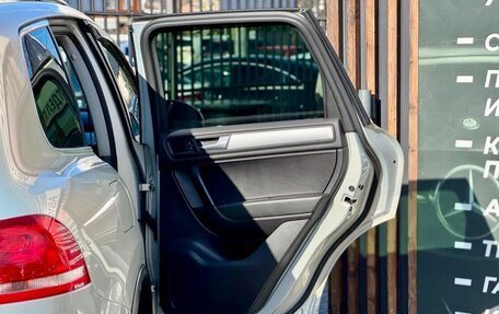 Volkswagen Touareg III, 2012 год, 1 725 000 рублей, 21 фотография