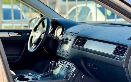 Volkswagen Touareg III, 2012 год, 1 725 000 рублей, 18 фотография
