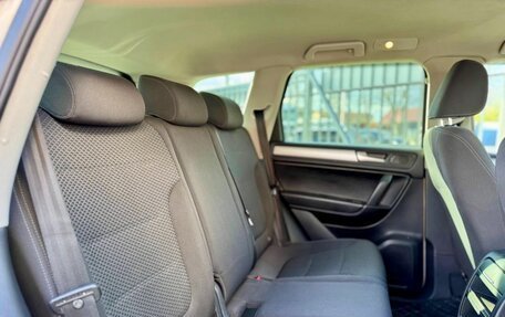 Volkswagen Touareg III, 2012 год, 1 725 000 рублей, 16 фотография