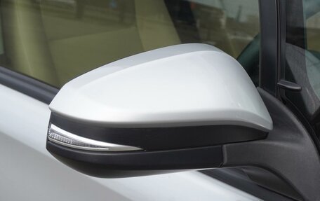 Toyota Noah III, 2014 год, 1 760 000 рублей, 10 фотография