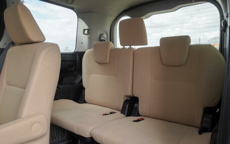 Toyota Noah III, 2014 год, 1 760 000 рублей, 17 фотография