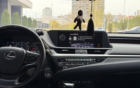 Lexus ES VII, 2019 год, 4 150 000 рублей, 20 фотография