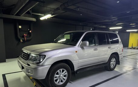 Toyota Land Cruiser 100 рестайлинг 2, 2001 год, 2 000 000 рублей, 4 фотография