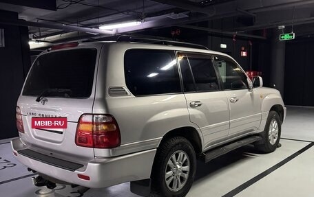 Toyota Land Cruiser 100 рестайлинг 2, 2001 год, 2 000 000 рублей, 5 фотография