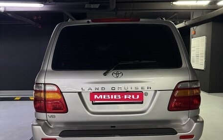 Toyota Land Cruiser 100 рестайлинг 2, 2001 год, 2 000 000 рублей, 7 фотография