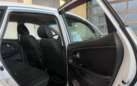 KIA Venga I, 2014 год, 900 000 рублей, 17 фотография