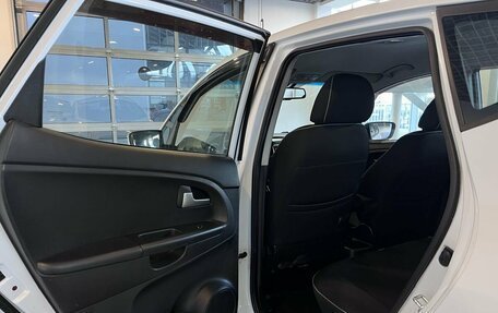 KIA Venga I, 2014 год, 900 000 рублей, 24 фотография