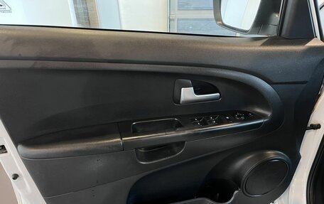 KIA Venga I, 2014 год, 900 000 рублей, 21 фотография