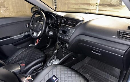 KIA Rio III рестайлинг, 2013 год, 970 000 рублей, 10 фотография