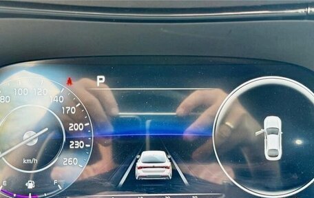 KIA K5, 2022 год, 2 400 000 рублей, 8 фотография