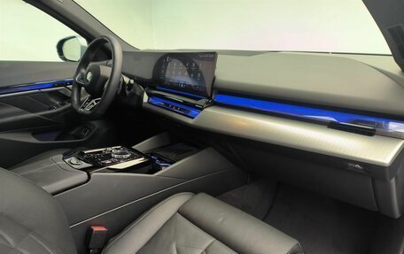 BMW 5 серия, 2025 год, 12 400 000 рублей, 7 фотография