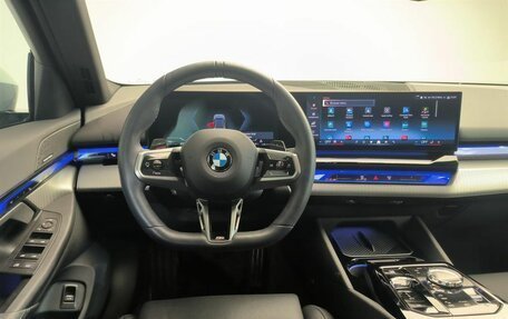 BMW 5 серия, 2025 год, 12 400 000 рублей, 13 фотография