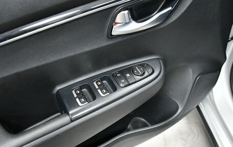 KIA Rio IV, 2018 год, 1 637 000 рублей, 11 фотография