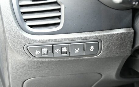 KIA Rio IV, 2018 год, 1 637 000 рублей, 14 фотография