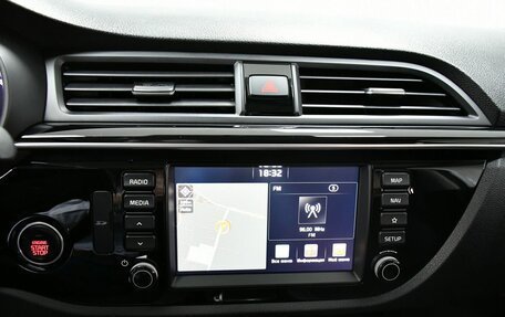 KIA Rio IV, 2018 год, 1 637 000 рублей, 16 фотография