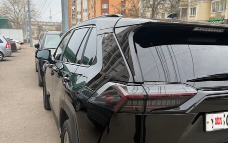Toyota RAV4, 2021 год, 3 200 000 рублей, 13 фотография