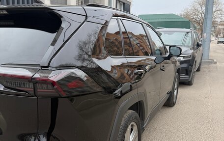 Toyota RAV4, 2021 год, 3 200 000 рублей, 15 фотография