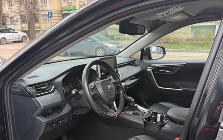 Toyota RAV4, 2021 год, 3 200 000 рублей, 12 фотография