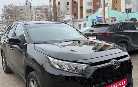 Toyota RAV4, 2021 год, 3 200 000 рублей, 18 фотография