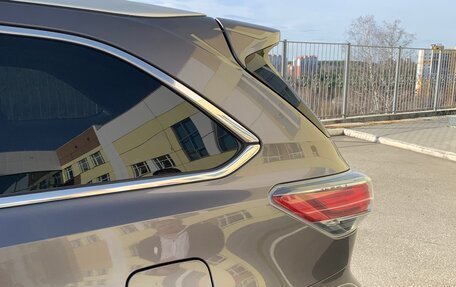 Toyota Highlander III, 2014 год, 3 350 000 рублей, 10 фотография