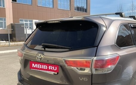 Toyota Highlander III, 2014 год, 3 350 000 рублей, 9 фотография