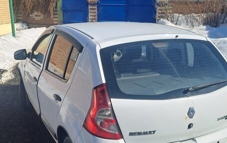 Renault Sandero I, 2010 год, 380 000 рублей, 2 фотография