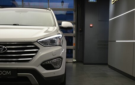 Hyundai Santa Fe III рестайлинг, 2015 год, 2 090 000 рублей, 3 фотография