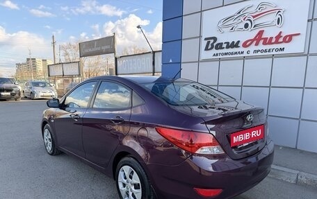 Hyundai Solaris II рестайлинг, 2013 год, 647 000 рублей, 4 фотография