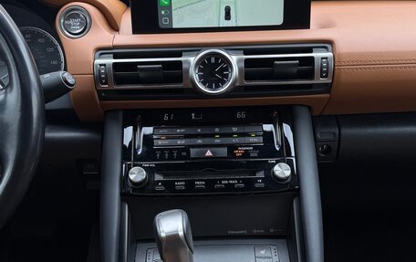 Lexus IS III, 2021 год, 3 850 000 рублей, 9 фотография