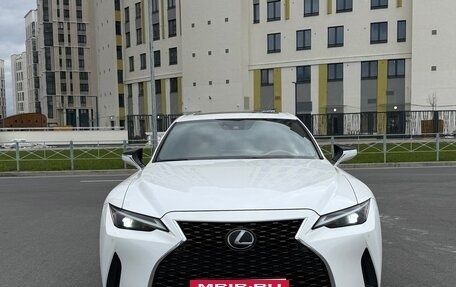 Lexus IS III, 2021 год, 3 850 000 рублей, 6 фотография