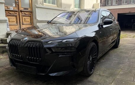 BMW 7 серия, 2023 год, 10 999 999 рублей, 3 фотография