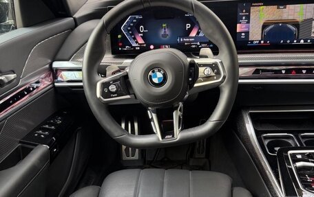 BMW 7 серия, 2023 год, 10 999 999 рублей, 15 фотография